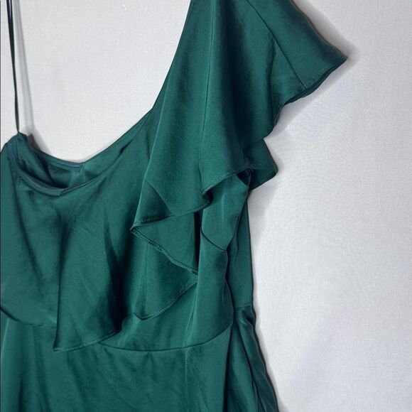 H&M Deep Green Silky One Shoulder Top. Size 8. NWT. - Picture 3 of 11